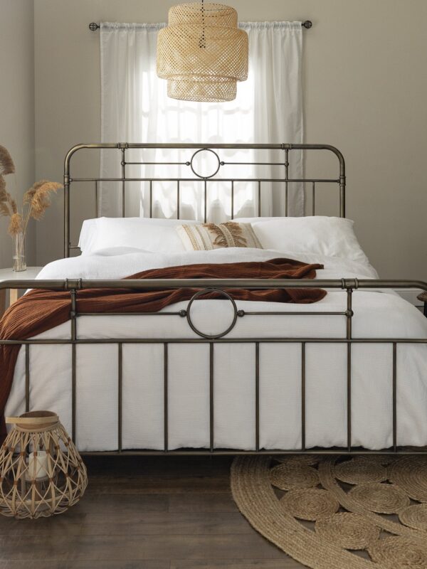 Antiqua Bronze King Bed