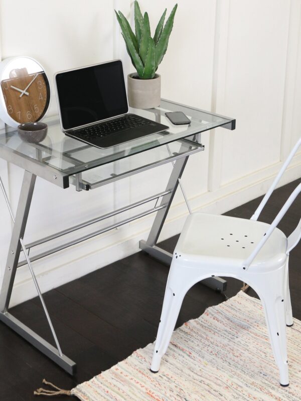 Solo Modern Computer Desk
