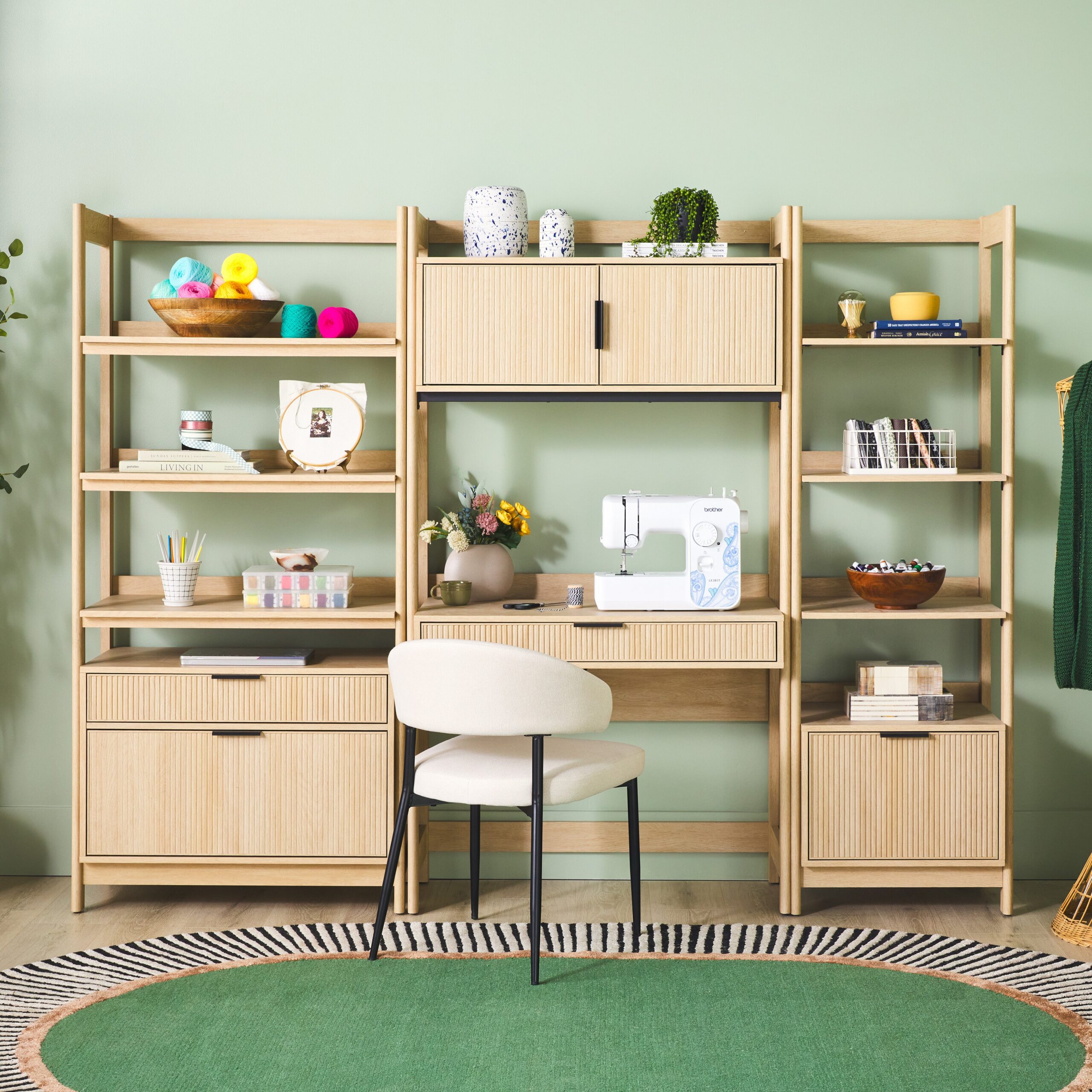 WEHOL453PFCOG_ALL_US_LS_01